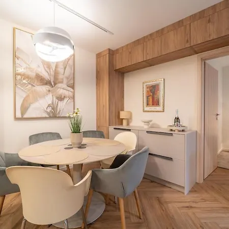 Aurea Boutique By Mital *