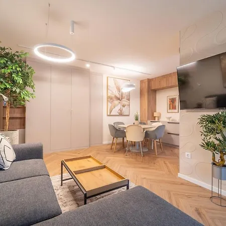 Aurea Boutique By Mital Apartment