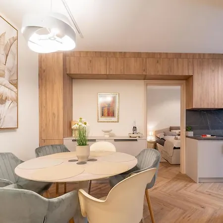 Aurea Boutique By Mital Apartment